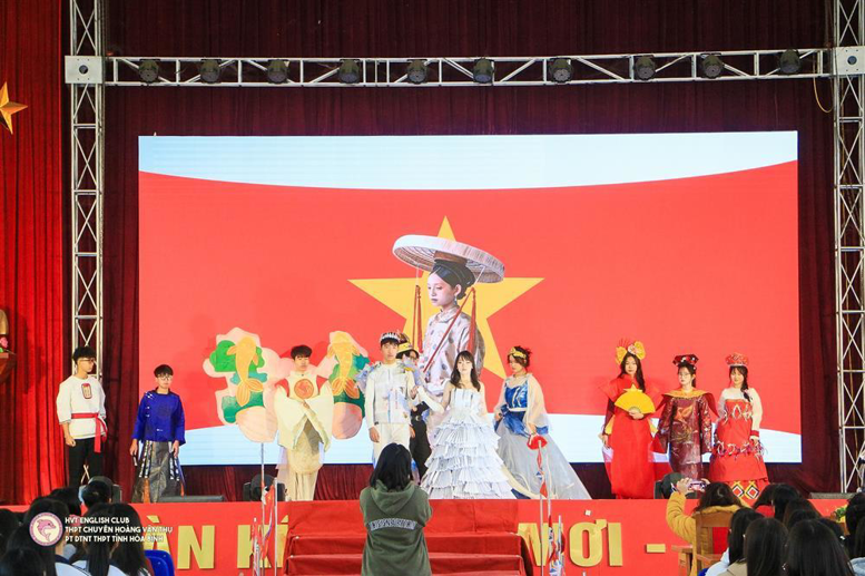 Một số hình ảnh trong buổi hoạt động ngoại khóa sáng ngày 12/01/2025.